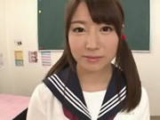 Sexe d’étudiants japonais de salle de classe